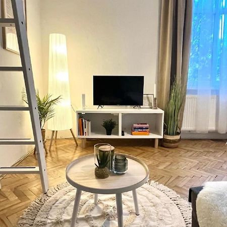 Apartment Cecil - Old Town Bratislava Dış mekan fotoğraf