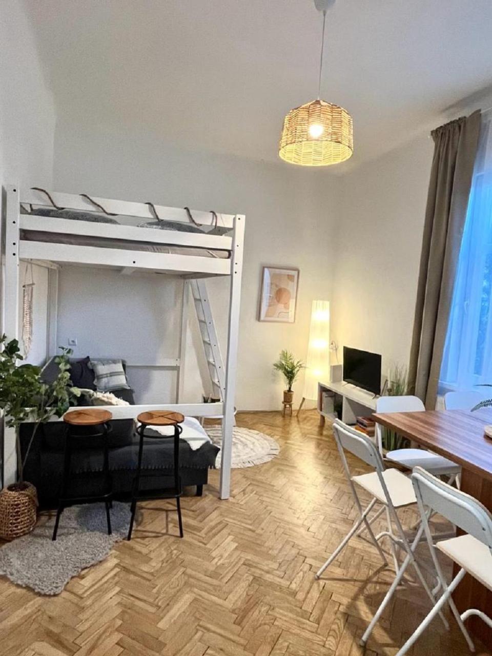 Apartment Cecil - Old Town Bratislava Dış mekan fotoğraf